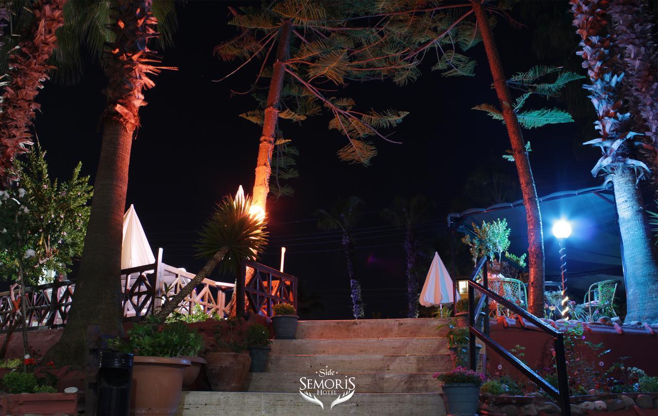 Semoris Hotel Side Exterior photo