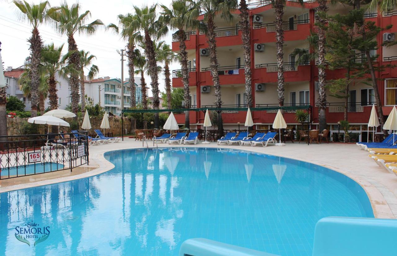 Semoris Hotel Side Exterior photo